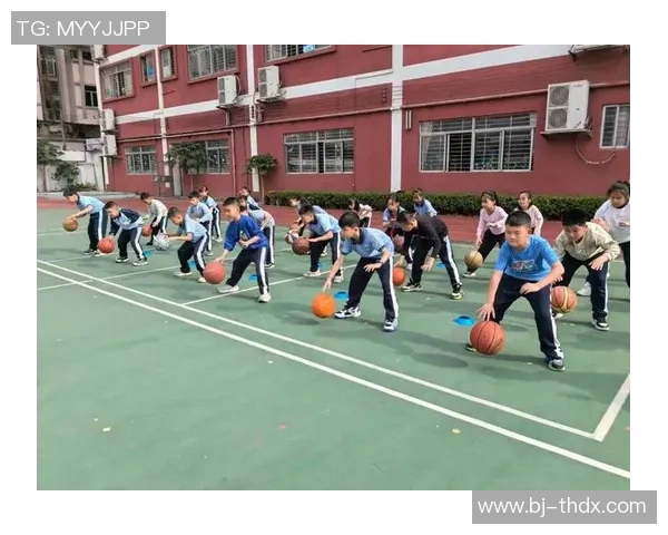 女孩子参加篮球课程的多重益处与成长体验探讨
